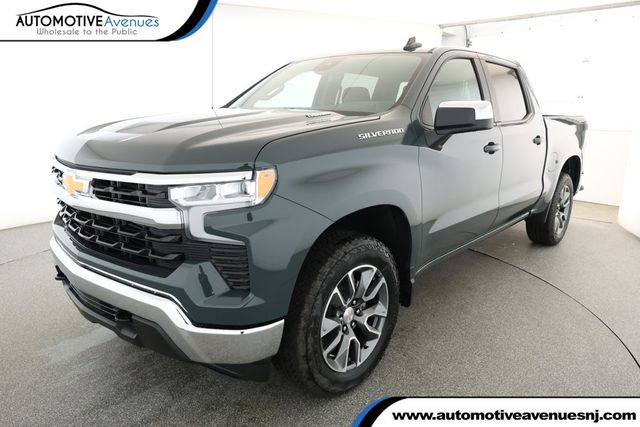 2025 Chevrolet Silverado 1500 4WD Crew Cab 147'' LT (2FL) with 20'' Aluminum Wheels - 22920608 - 0