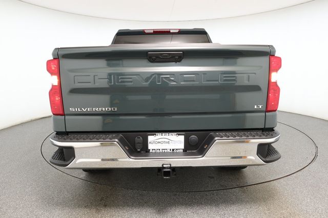 2025 Chevrolet Silverado 1500 4WD Crew Cab 147'' LT (2FL) with 20'' Aluminum Wheels - 22920608 - 4