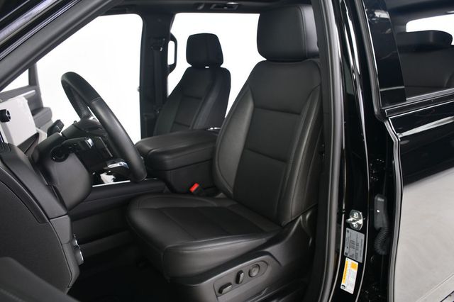 2025 Chevrolet Suburban 25 CHEVY SUBURBAN Z71 BLACK - 22934196 - 29
