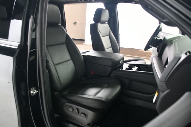 2025 Chevrolet Suburban 25 CHEVY SUBURBAN Z71 BLACK - 22934196 - 47