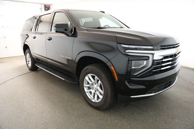 2025 Chevrolet Suburban 4dr LT with Comfort & Illumination Packages + Panoramic Sunroof - 22932721 - 2