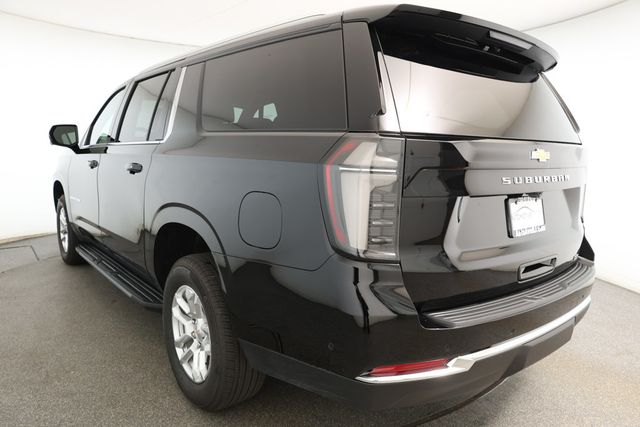 2025 Chevrolet Suburban 4dr LT with Comfort & Illumination Packages + Panoramic Sunroof - 22932721 - 5