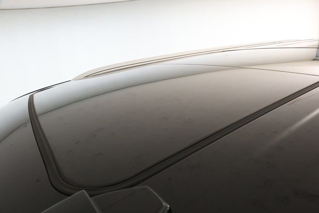 2025 Chevrolet Suburban 4dr LT with Comfort & Illumination Packages + Panoramic Sunroof - 22932721 - 7