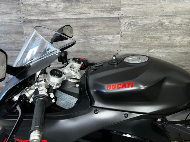 2025 Ducati Panigale V2 One Owner! - 22867103 - 13