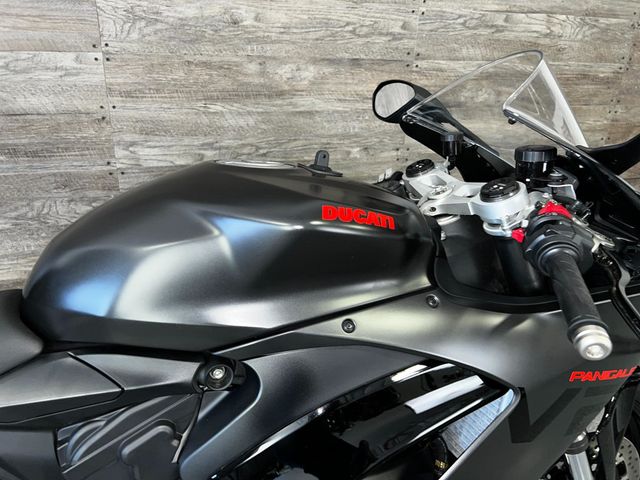 2025 Ducati Panigale V2 One Owner! - 22867103 - 5