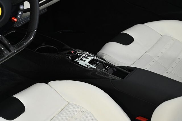 2025 Ferrari SF90 Spider Base - 22915922 - 16