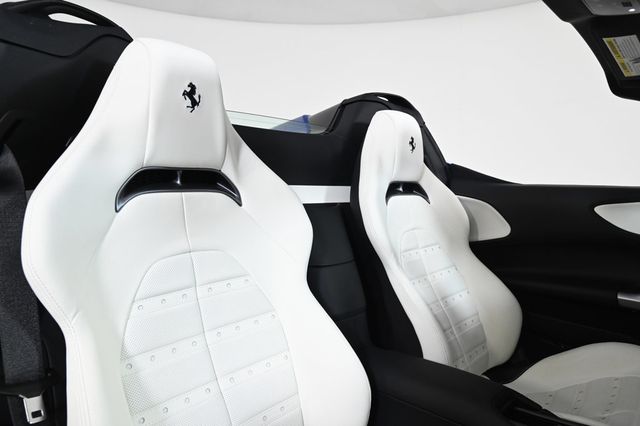 2025 Ferrari SF90 Spider Base - 22915922 - 3