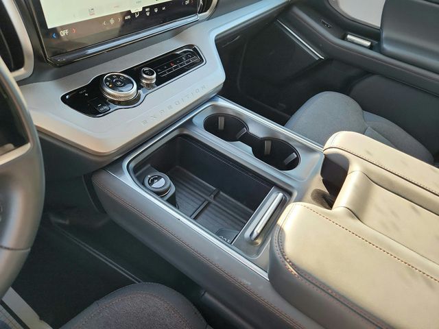 2025 Ford Expedition Active 4x4 - 22935164 - 17
