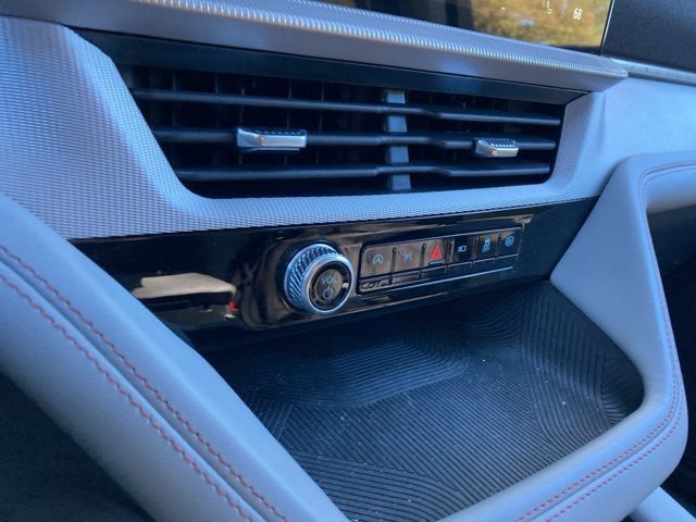 2025 Ford Explorer Active RWD - 22923480 - 29