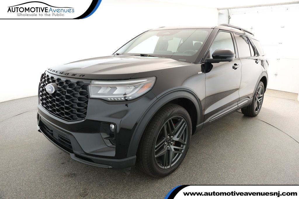 2025 Ford Explorer ST-Line 4WD with Premium Pkg, Twin Panel Moonroof & Street Pack - 22926733 | Video 1