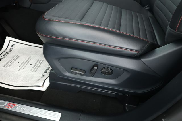 2025 Ford Explorer ST-Line 4WD with Premium Pkg, Twin Panel Moonroof & Street Pack - 22926733 - 9