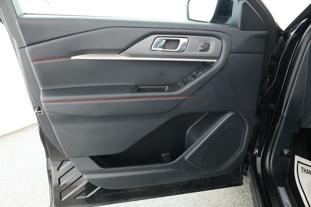2025 Ford Explorer ST-Line 4WD with Premium Pkg, Twin Panel Moonroof & Street Pack - 22926733 - 8