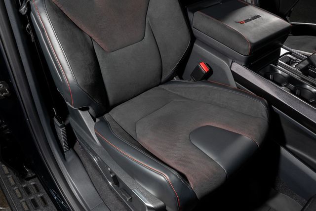 2025 Ford F-150 Raptor 4WD SuperCrew 5.5' Box - 22934289 - 19