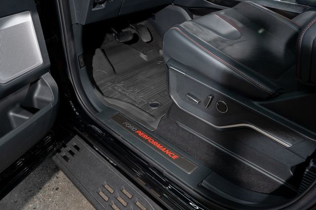 2025 Ford F-150 Raptor 4WD SuperCrew 5.5' Box - 22934289 - 28