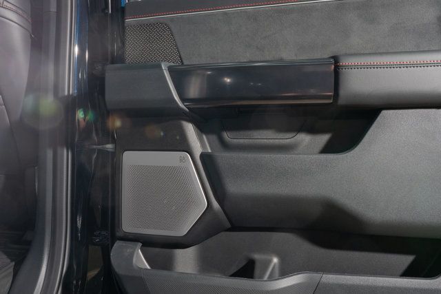 2025 Ford F-150 Raptor 4WD SuperCrew 5.5' Box - 22937058 - 31