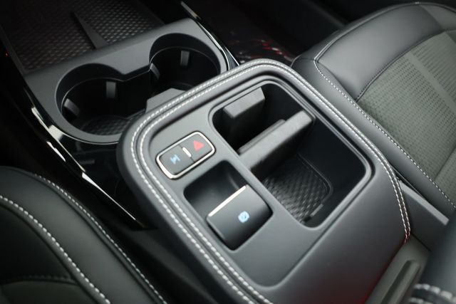 2025 Ford Mustang Mach-E GT AWD with Panoramic Roof & Performance Upgrade - 22902789 - 14