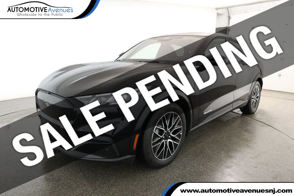 2025 Ford Mustang Mach-E Premium AWD w/ 88-kWh Usable Battery & Panoramic Roof - 22903426 | Video 1