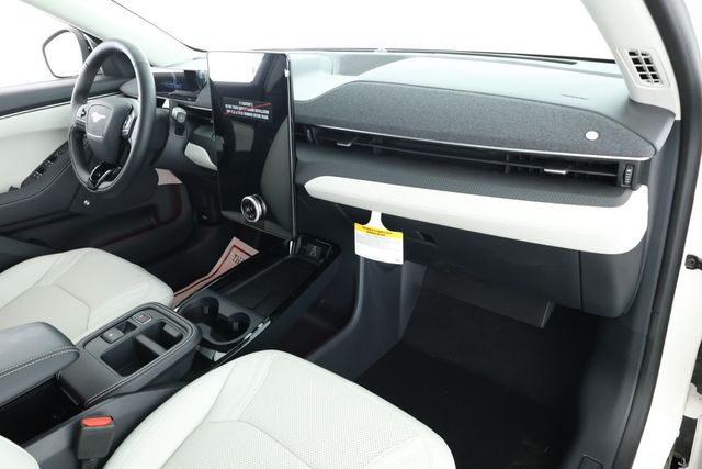 2025 Ford Mustang Mach-E Premium AWD with 88-kWh Usable Battery - 22906529 - 22