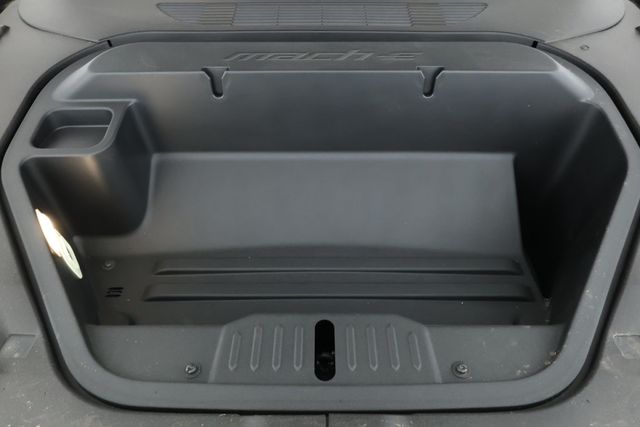 2025 Ford Mustang Mach-E Premium AWD with 88-kWh Usable Battery - 22906529 - 23