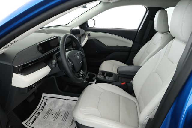 2025 Ford Mustang Mach-E Premium AWD with 88-kWh Usable Battery & Panoramic Roof - 22906359 - 18