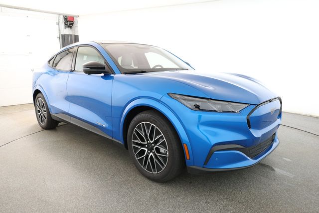 2025 Ford Mustang Mach-E Premium AWD with 88-kWh Usable Battery & Panoramic Roof - 22906359 - 2
