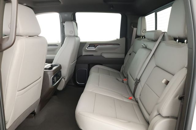 2025 GMC Sierra 1500 4WD Crew Cab 147'' SLT w/ Premium Plus Pkg & Off-Road Suspension - 22923867 - 17