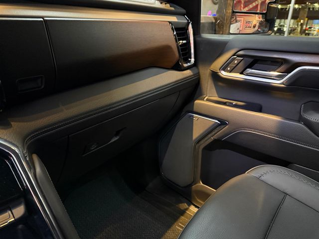 2025 GMC Sierra 3500HD 4WD Crew Cab 172" Denali - 22786082 - 47