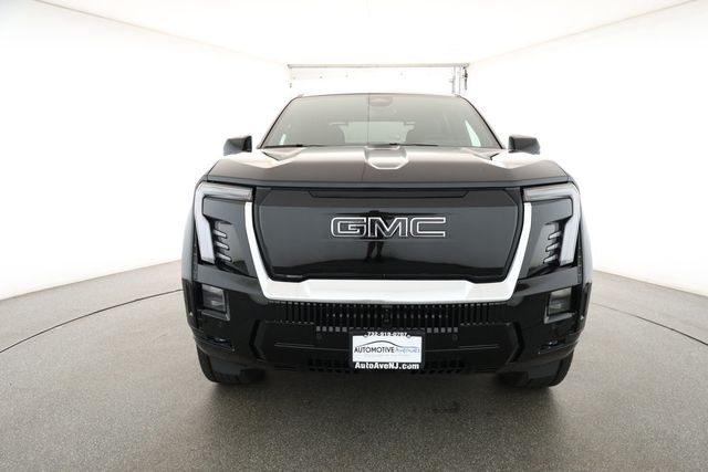 2025 GMC Sierra EV e4WD Crew Cab Extended Range Denali with Vinyl Tonneau Cover - 22912928 - 1