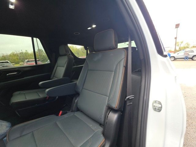 2025 GMC Yukon 4WD 4dr AT4 - 22937708 - 10