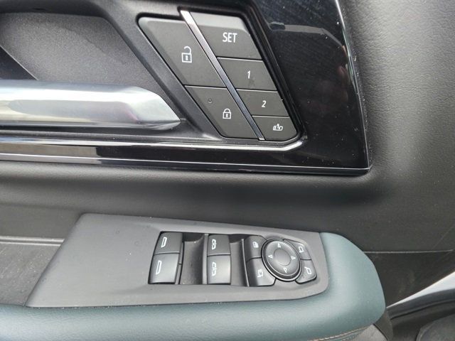 2025 GMC Yukon 4WD 4dr AT4 - 22937708 - 14