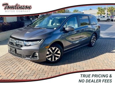 2025 Honda Odyssey EX-L's photo
