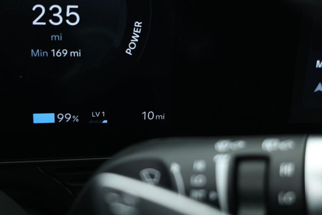 2025 Hyundai IONIQ 5 SE Standard Range RWD - 22895336 - 11