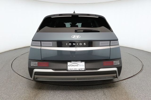 2025 Hyundai IONIQ 5 SE Standard Range RWD - 22895336 - 4