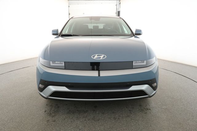 2025 Hyundai IONIQ 5 SE Standard Range RWD *Ltd Avail* - 22923841 - 1