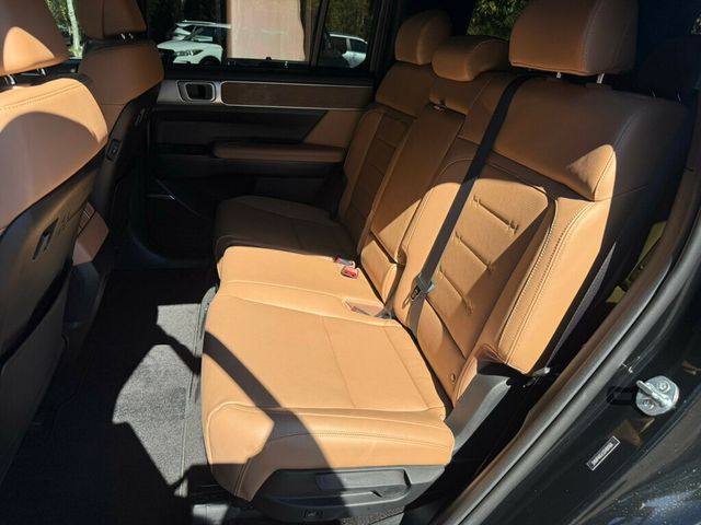 2025 Hyundai Santa Fe Limited FWD - 22785240 - 7