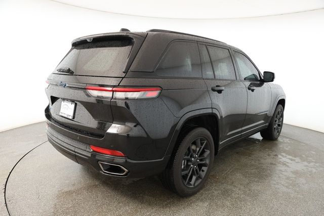 2025 Jeep Grand Cherokee 4xe Anniversary Edition 4x4 with 20'' Black Painted Aluminum Wheels - 22930946 - 3