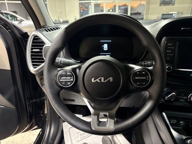 2025 Kia Soul LX FWD - 22931890 - 14