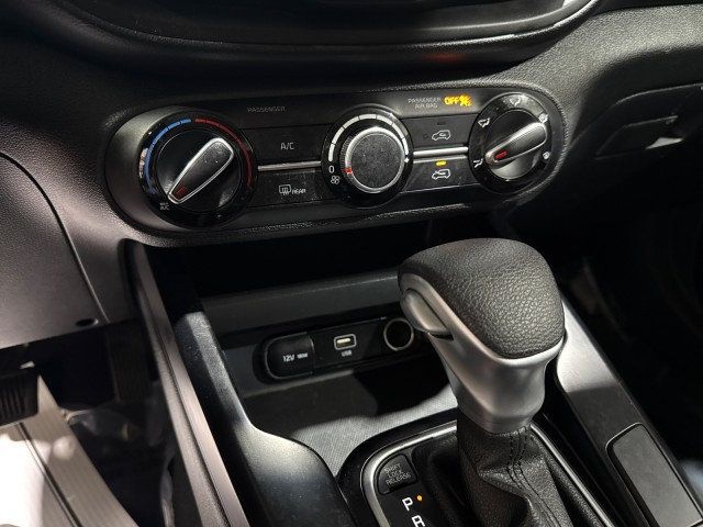 2025 Kia Soul LX FWD - 22931890 - 21