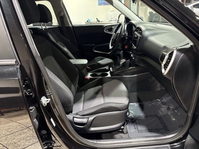 2025 Kia Soul LX FWD - 22931890 - 31