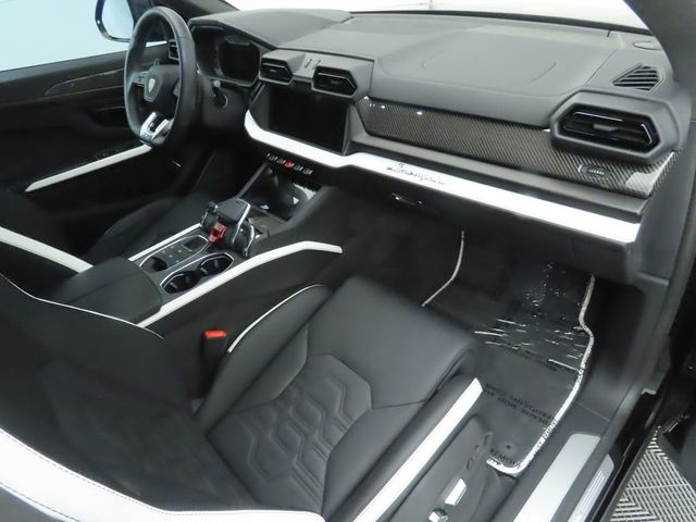 2025 Lamborghini Urus SE AWD - 22939626 - 17
