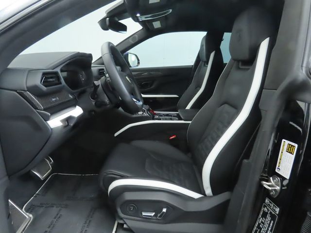 2025 Lamborghini Urus SE AWD - 22939626 - 19