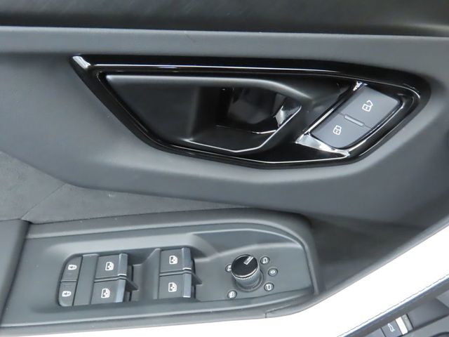 2025 Lamborghini Urus SE AWD - 22939626 - 23