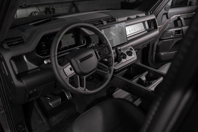 2025 Land Rover Defender 110 P635 OCTA - 22892338 - 9