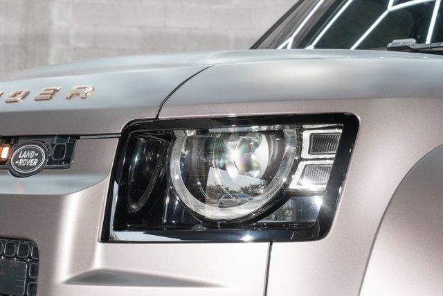 2025 Land Rover Defender 110 P635 OCTA - 22892338 - 33