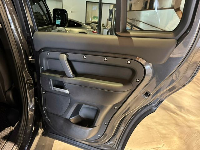 2025 Land Rover Defender 110/S/IntUpgradePack/AirSuspension/Htd&CldSeats/NAV - 22936591 - 14