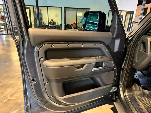 2025 Land Rover Defender 110/S/IntUpgradePack/AirSuspension/Htd&CldSeats/NAV - 22936591 - 8