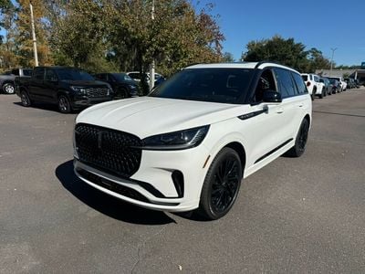 2025 Lincoln Aviator Reserve's photo