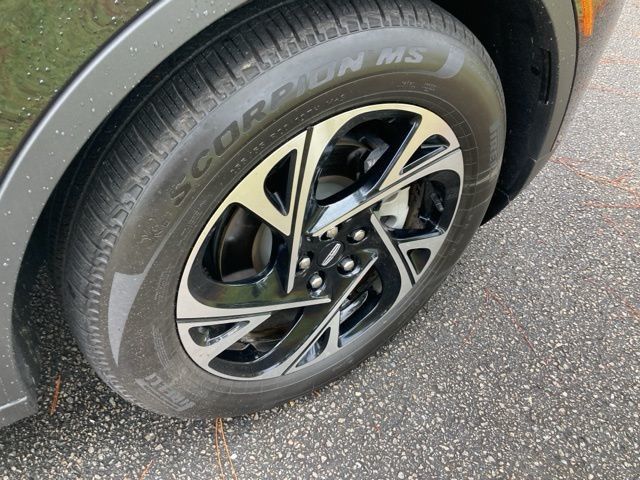 2025 Lincoln Nautilus Premiere AWD - 22928414 - 15