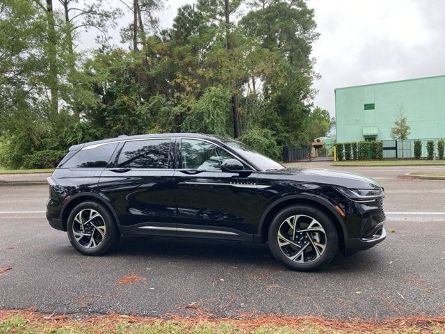 2025 Lincoln Nautilus Premiere AWD - 22928414 - 1