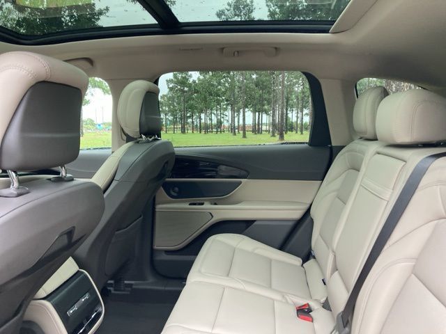 2025 Lincoln Nautilus Premiere AWD - 22928414 - 21